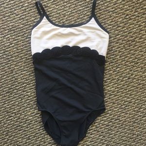 Créeme/Black Leotard